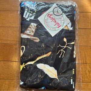 Black and Gold Patterned potter theme Leggings